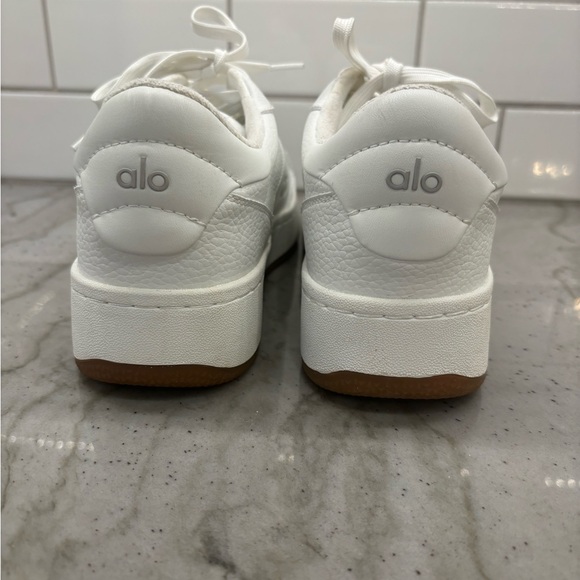 ALO Yoga Shoes - ALO recovery mode sneaker